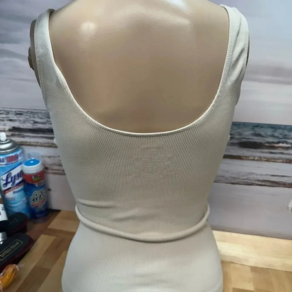 GUESS SHAPEWEAR  NEW NO TAGS XS/S.  NOWT - Picture 6 of 6